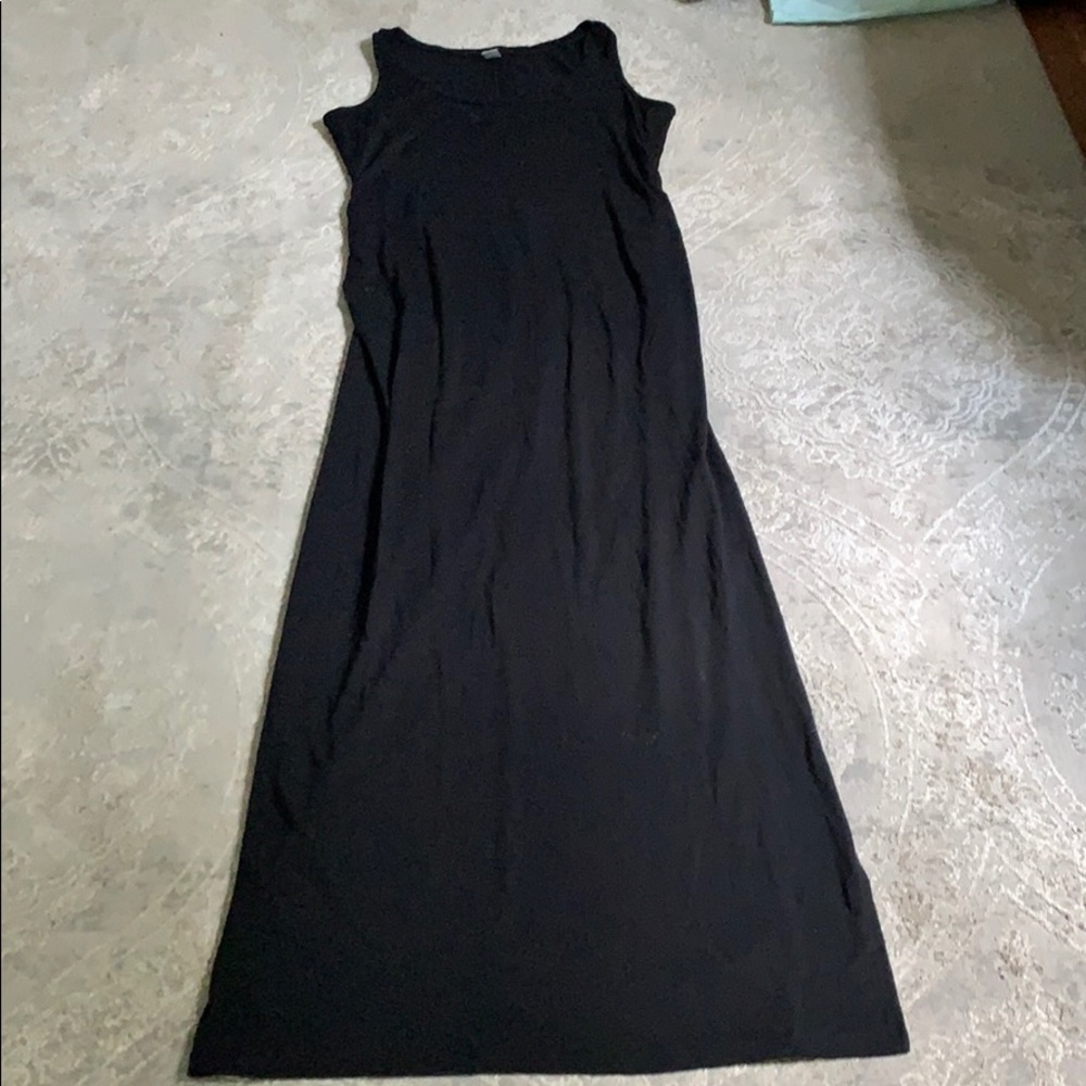 Adorable size M old navy maxi maternity dress